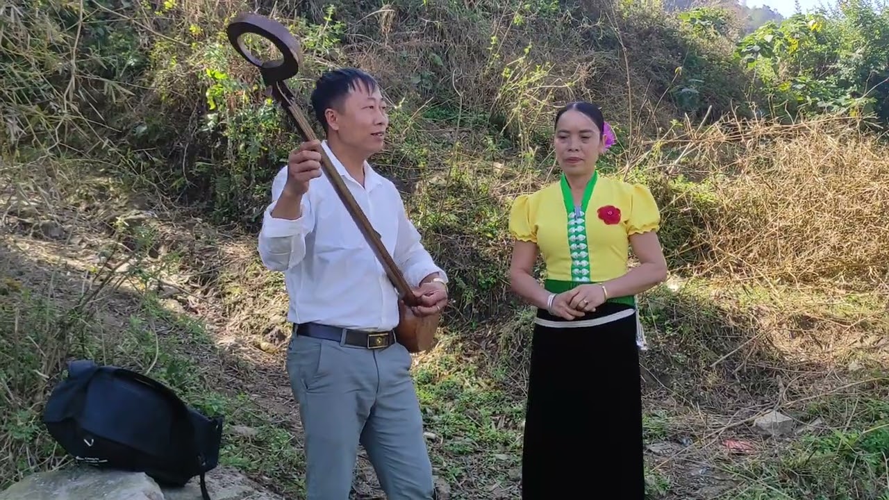 Tính tảu lò ngoan mường khim và lo Phương tú lệ 