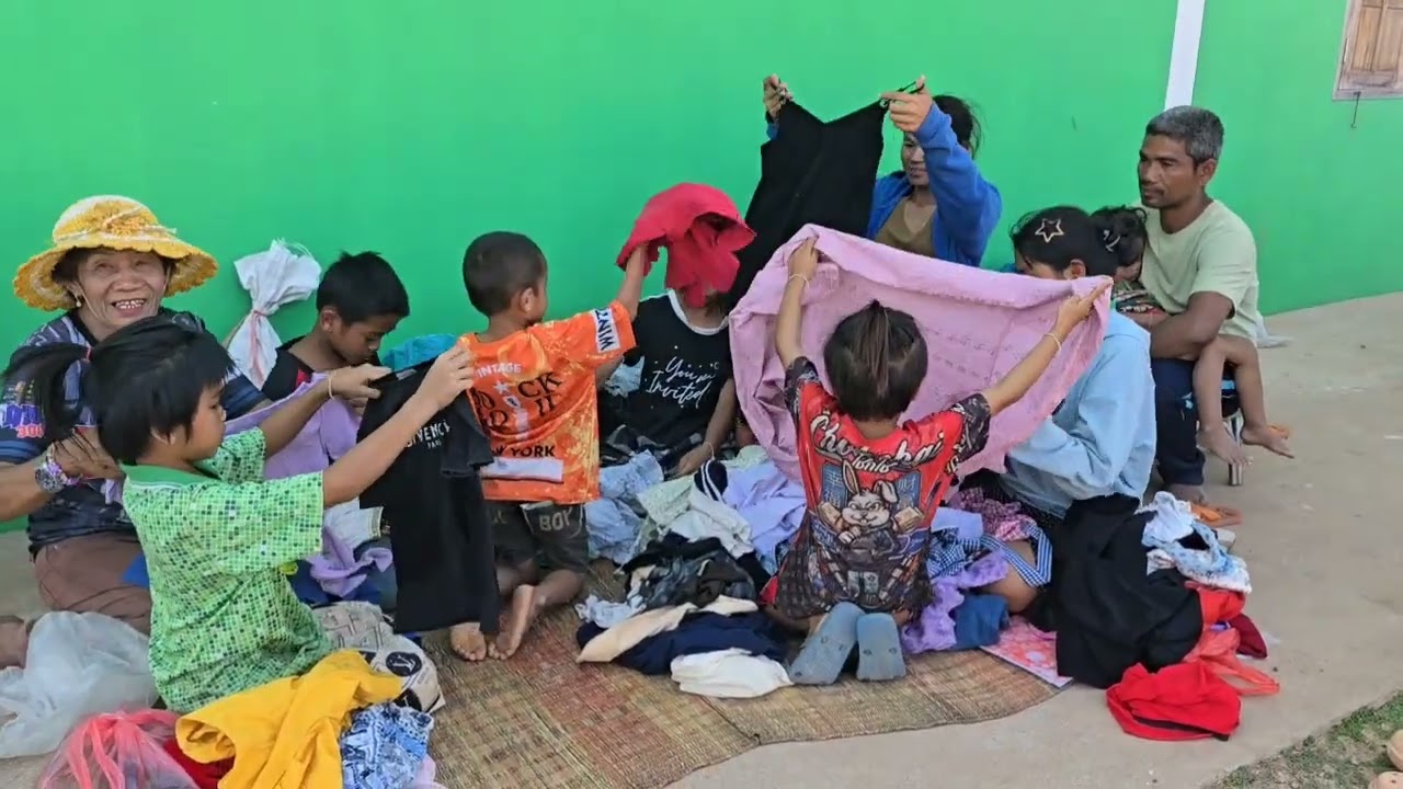 ขอบคุณผู้ใหญ่ใจดีทางเมืองนอก ฝากเสื้อผ้า ข้าวสารและเครื่องเขียนให้ครอบครัวลูกแปด 14กุมภาพันธ์ คศ2026