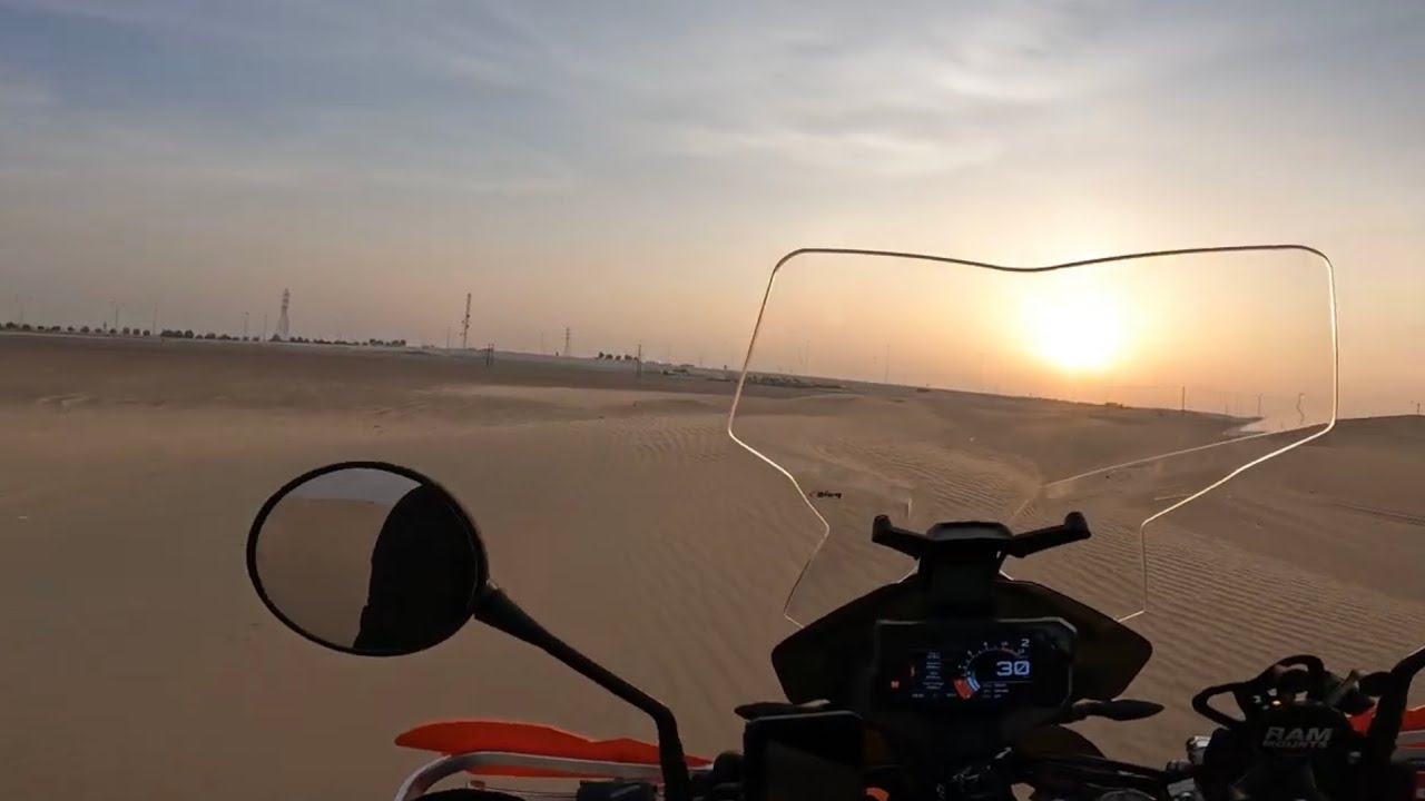 الكي تي ام ٨٩٠ ادفنشر ار-KTM 890 adventure r