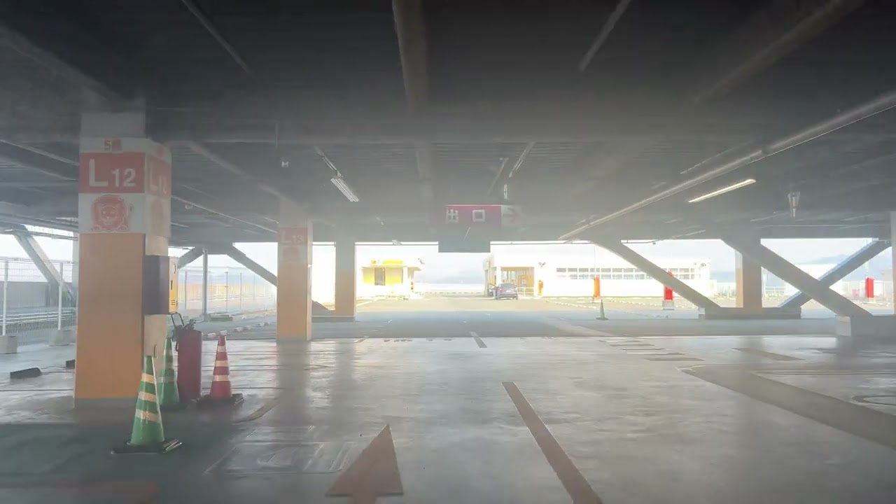 【車載動画】イオン神戸北にある立体駐車場をグルグル走ってみました