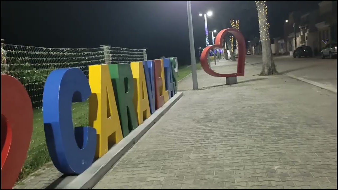 Enfeite de natal na cidade de Caravelas rua do porto.
