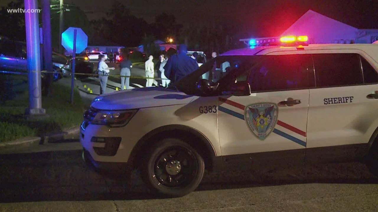 Man shot by JPSO deputies after killing girlfriend in front of them, sheriff says