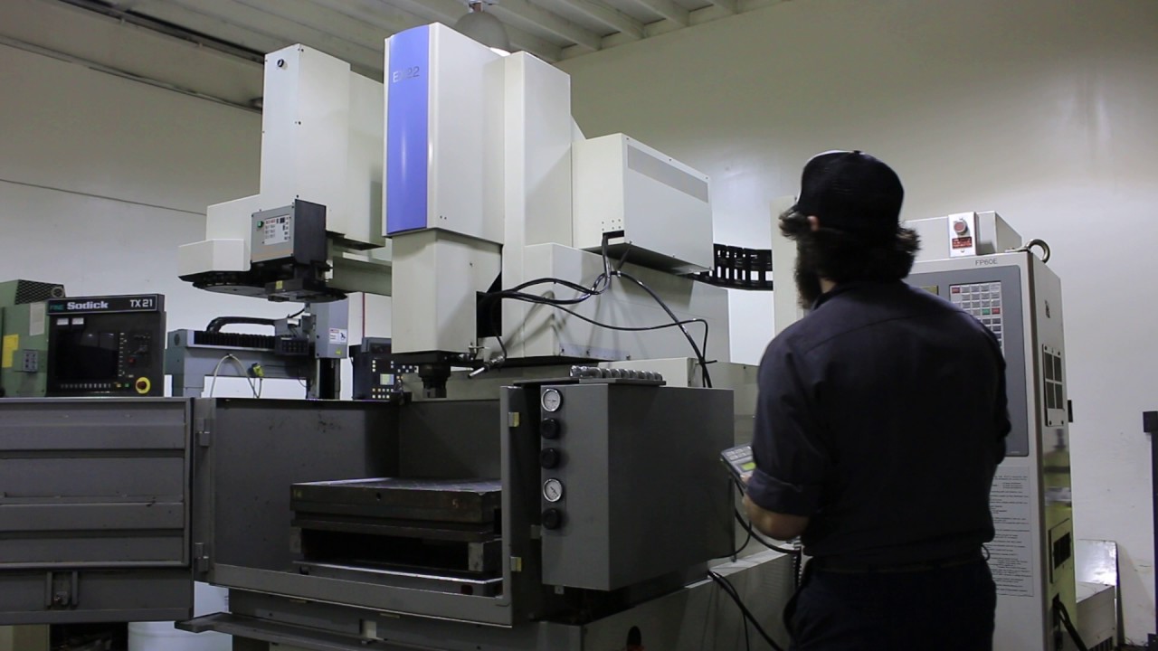 155635  MITSUBISHI LARGE CAPACITY CNC RAM TYPE EDM