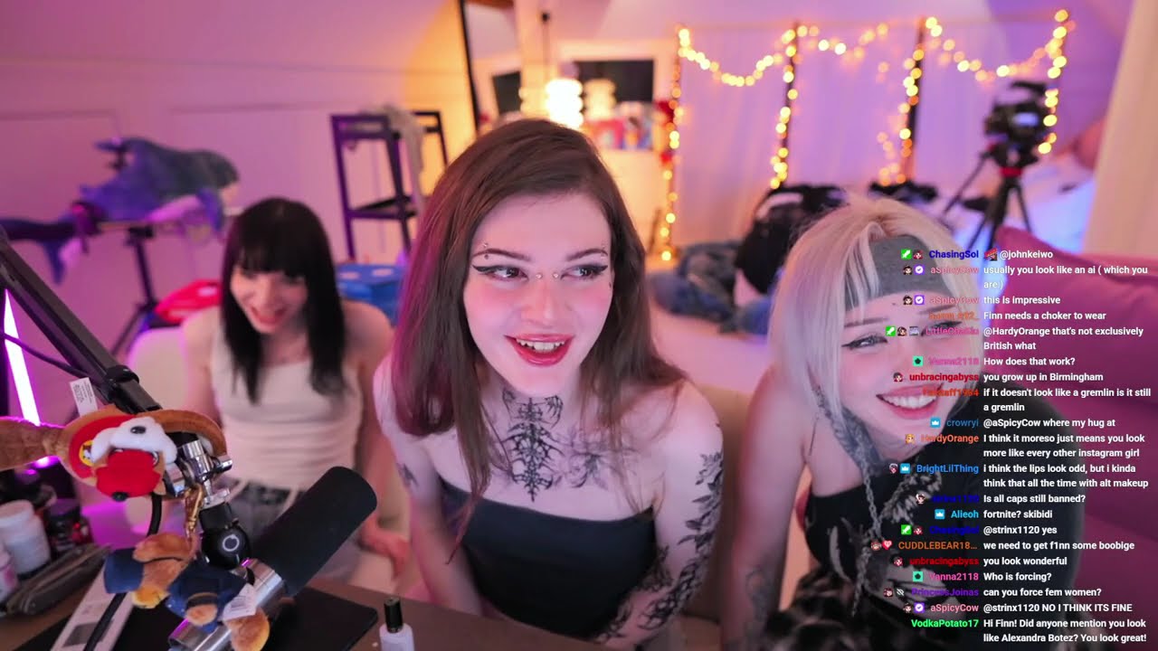 Turning F1NN into an alternative girl