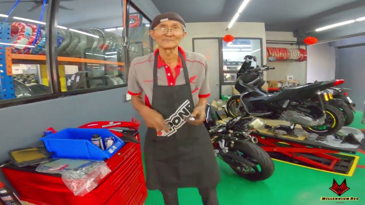 CBR650F Major Maintenance (After 50k km mileage) - Iridium IX spark plugs, air filter and brake pads