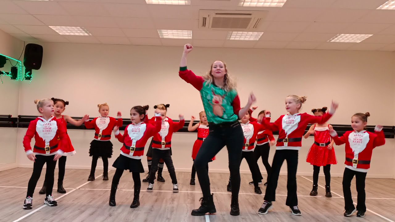 Dance For You - Kerstfeest van de eeuw!