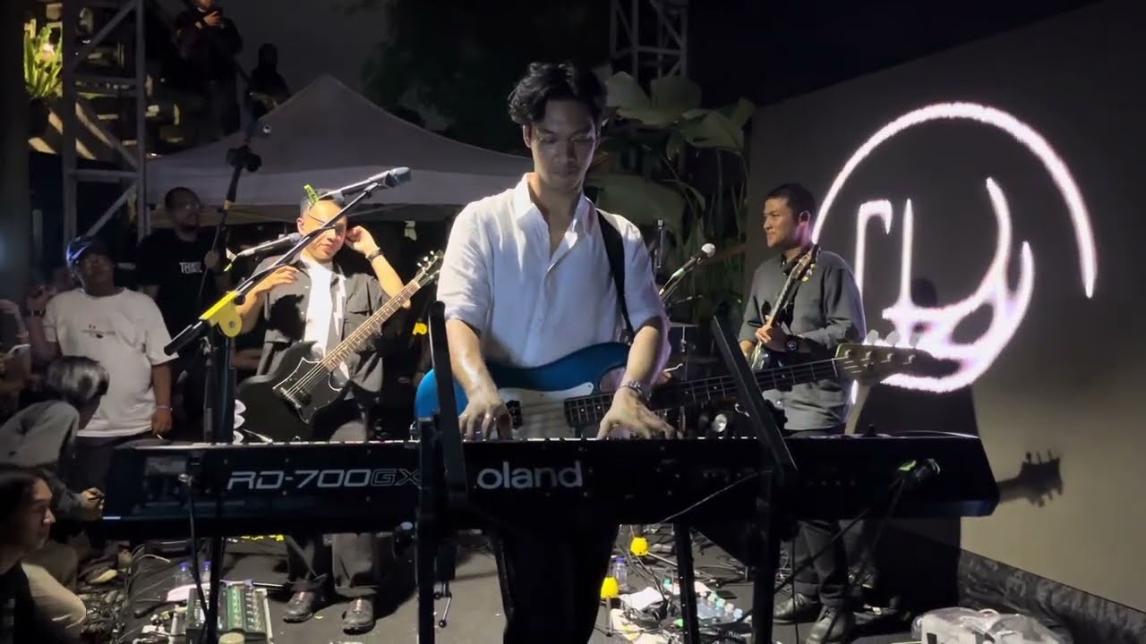 Perunggu - Ini Abadi (Live at Tanatap Coffee Ampera, Jakarta 12/12/2024)