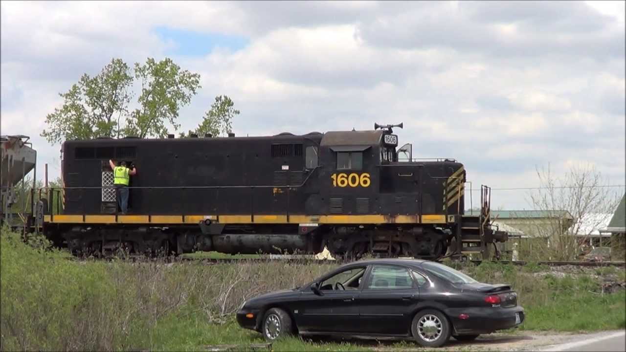 Locomotive Startup ND&W Railroad Fires Up the 567 EMD and Revs Her Up