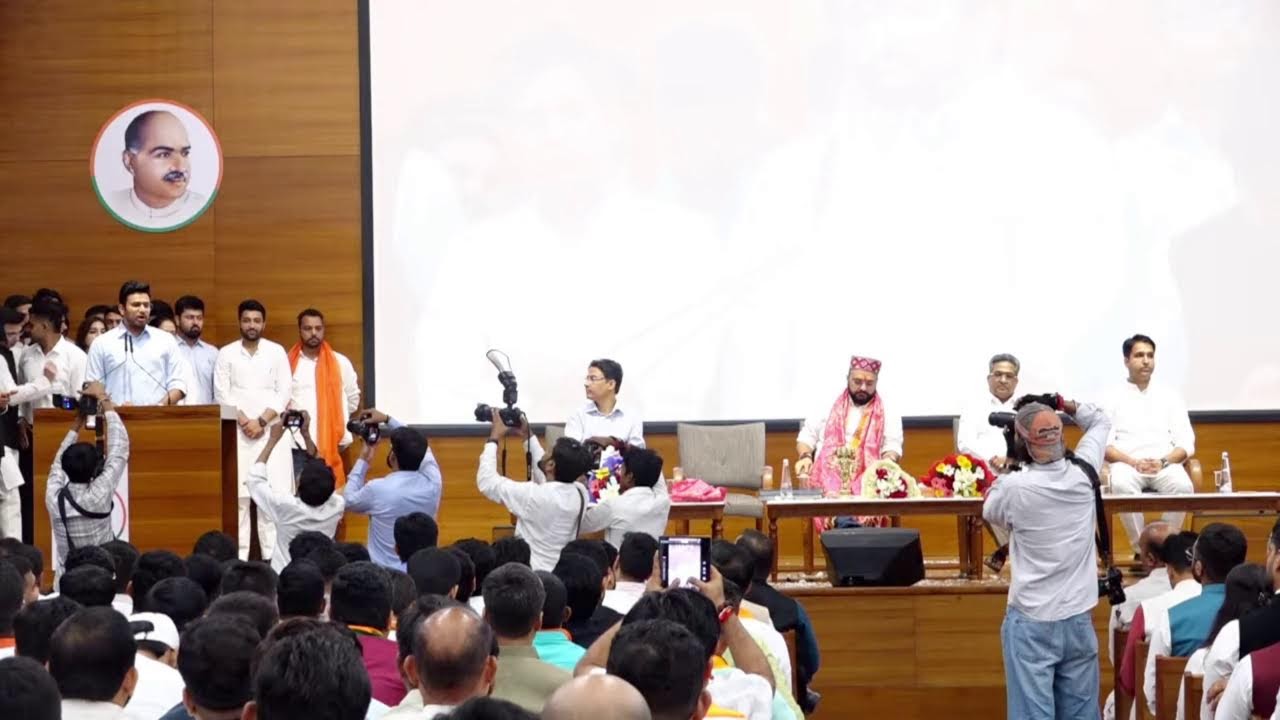 Handing over the Baton | Padbhar Grahan of Shri Hemang Joshi as the BJYM National President