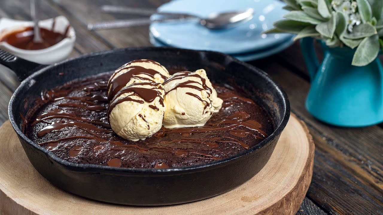 Easy (Cast Iron) Skillet Brownie