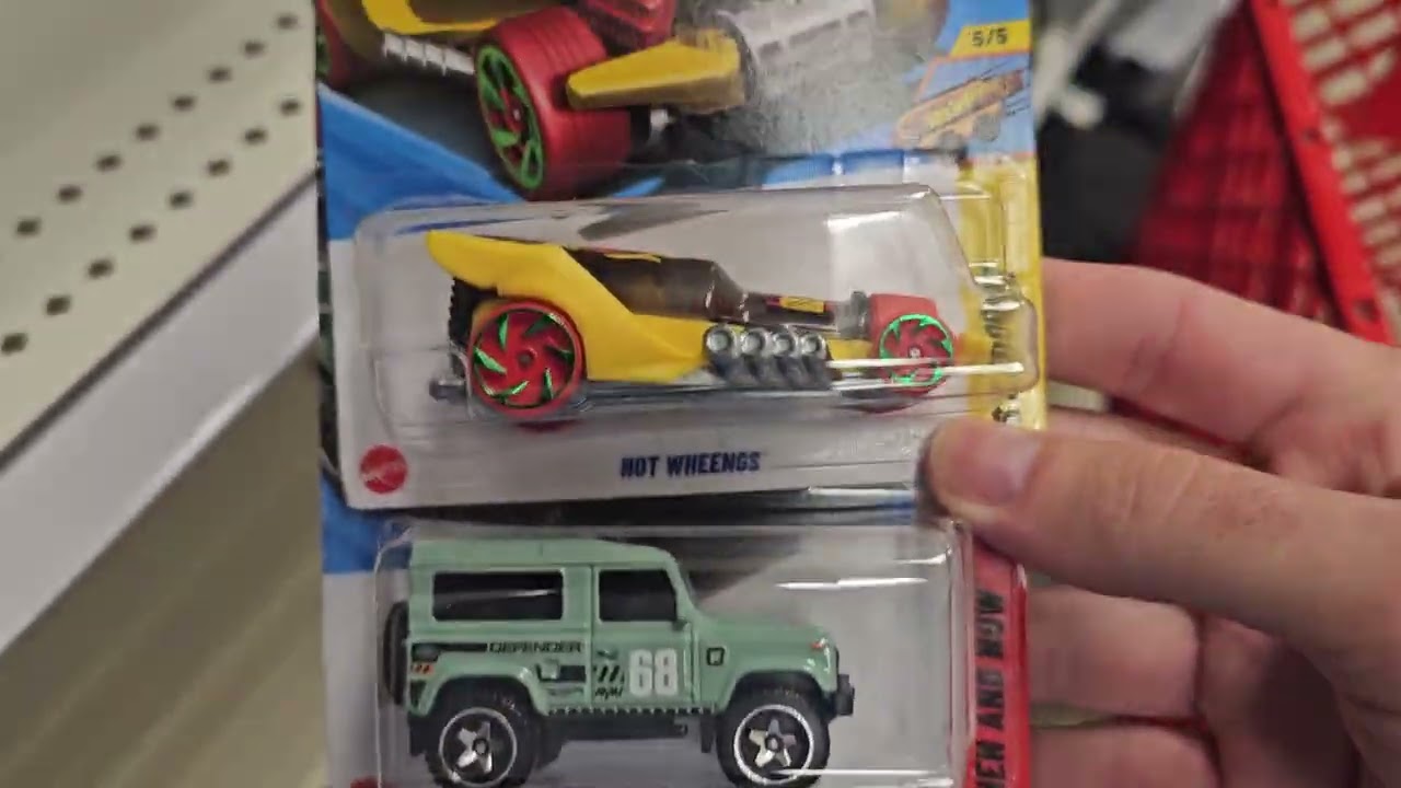 HOT WHEELS HUNTING🔥 “Fresh Case Friday! Opening a Brand NEW Hot Wheels Box!”📦