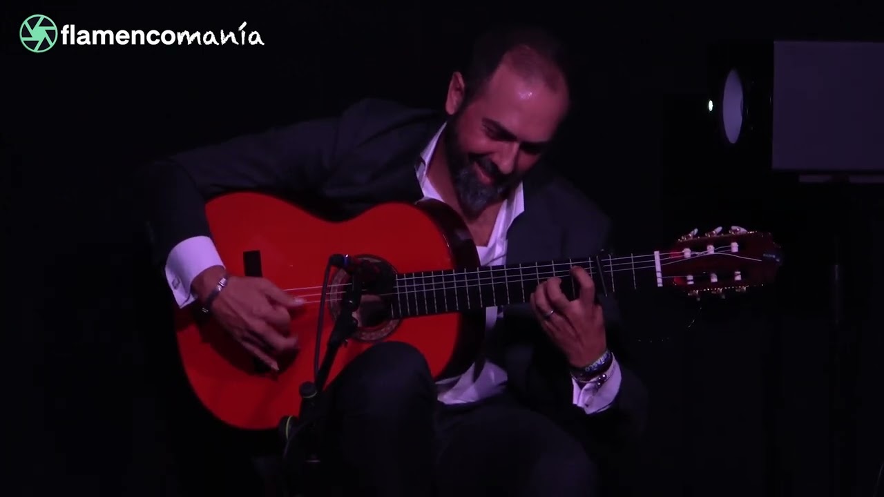 Nono Jero recordando a Periqu&iacute;n Ni&ntilde;o Jero por buler&iacute;as en la pe&ntilde;a Buena Gente de Jerez