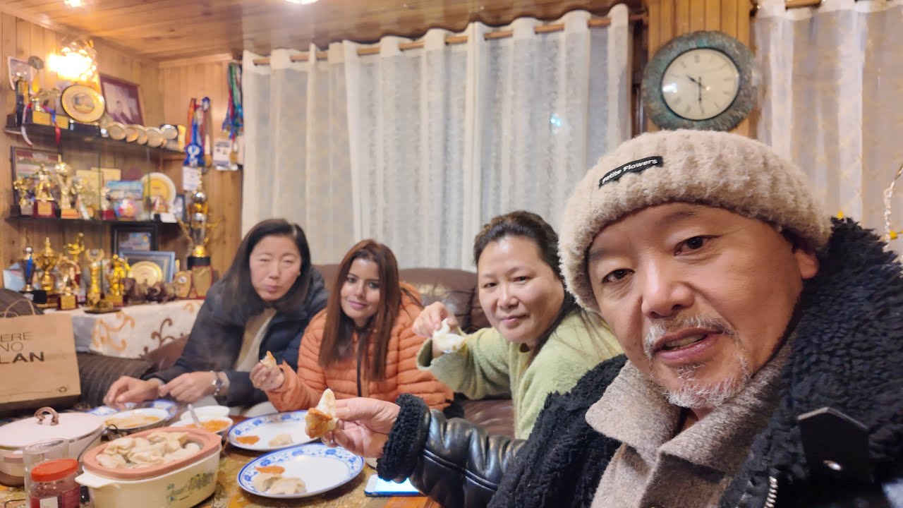 Chicken Momo party for my wife friend#darjeeling#momo#gift