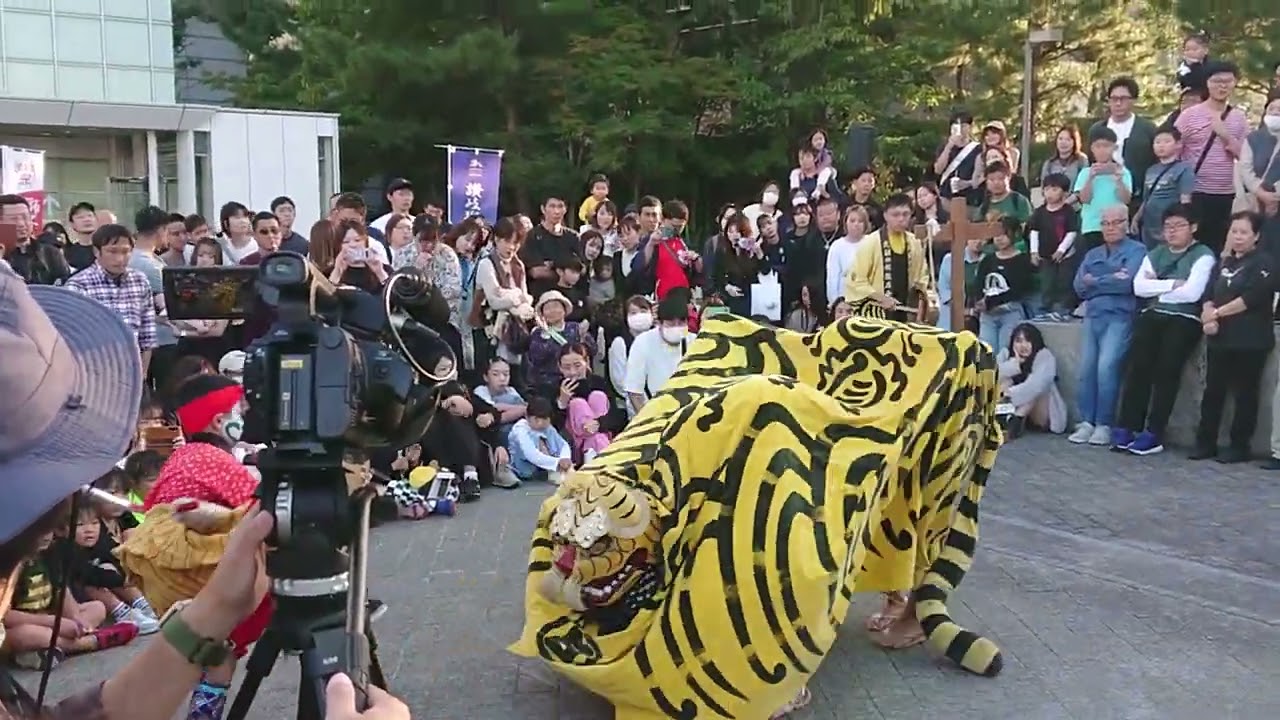 東かがわ市白鳥虎頭の舞保存会　獅子舞王国さぬき2024本祭　サンポート高松