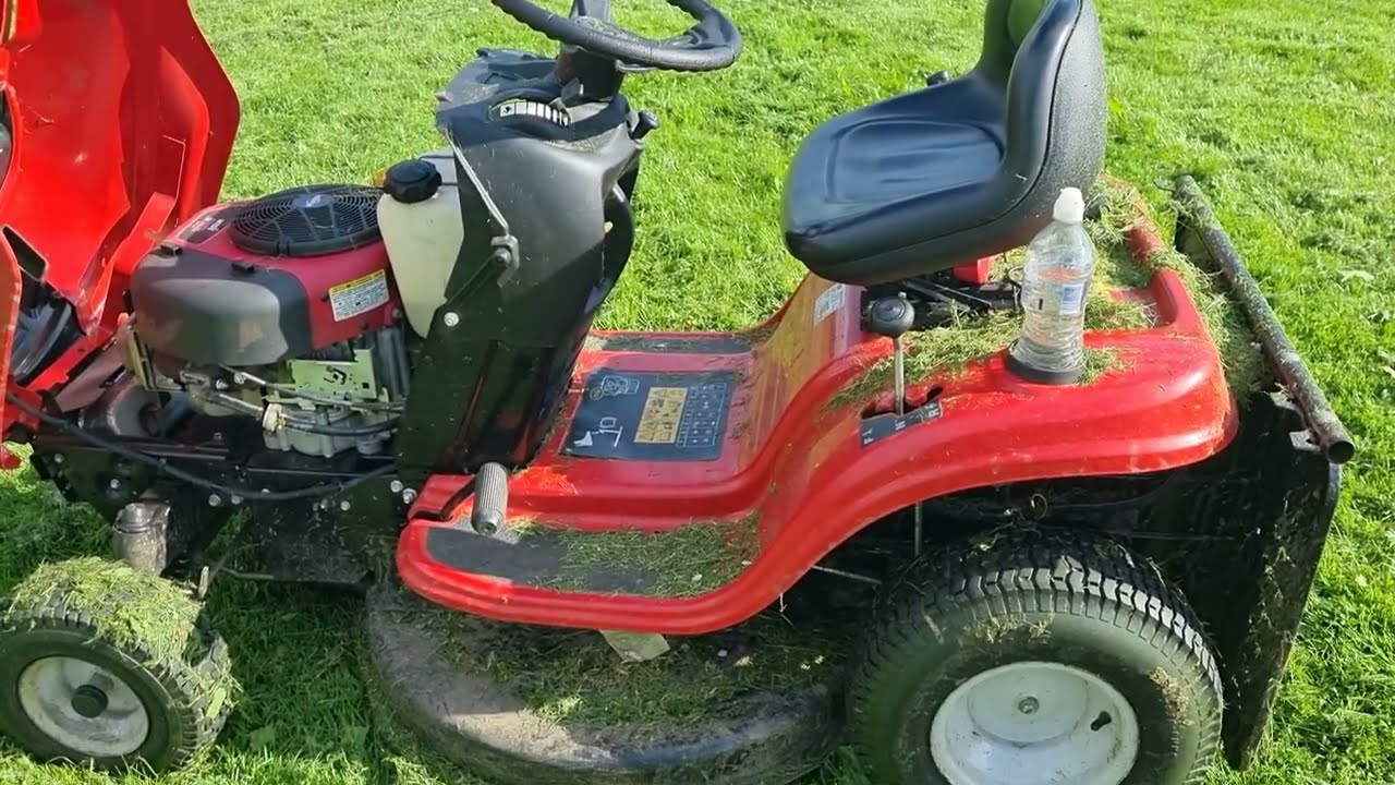 Mower time 2! Lawnflite ride on walkaround review