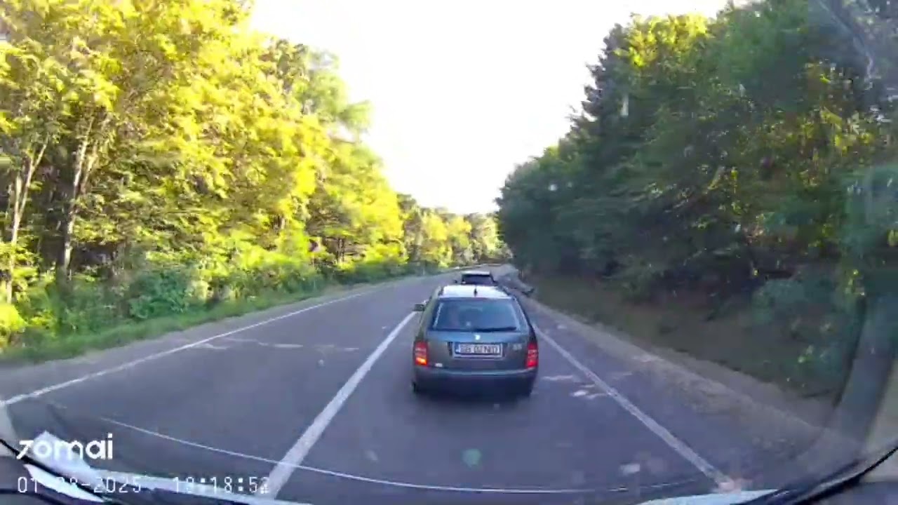 reusesti sa-l depasesti pe ala care te tine in 50 de 15 km si dai de asta. CE FACI? 🥲