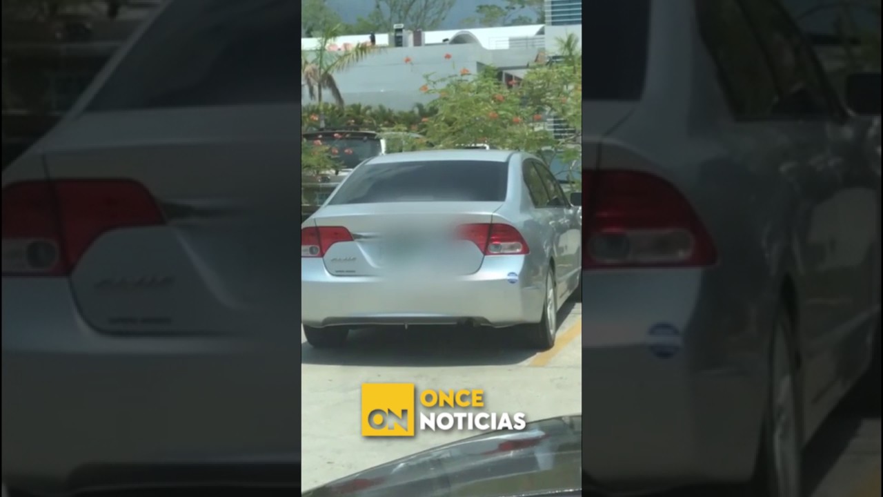 CARRO MOVIENDOSE EN UNIVERSIDAD2