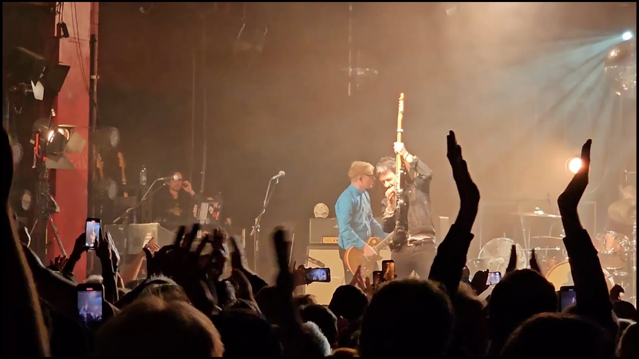 Johnny Marr - LIVE  -the whole show in 19 minutes [2025-10-31 Berlin Astra]