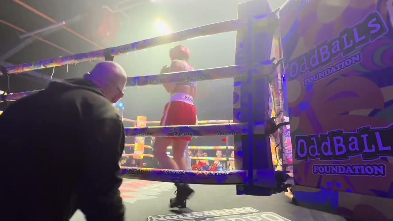 Daisy Mason Boxing Debut