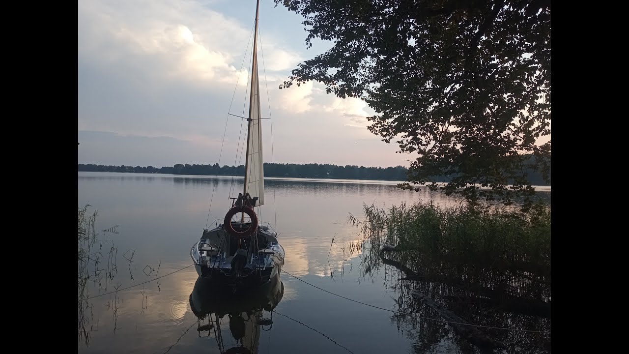 Mazury zachodnie - wakacyjne pływanie.