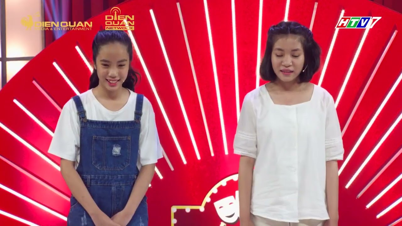 Cặp đ&ocirc;i th&iacute; sinh l&ecirc;n đến s&acirc;n khấu TTDH chỉ để lật lộng b&iacute; mật qu&aacute;n ăn của Trường Giang | DQC