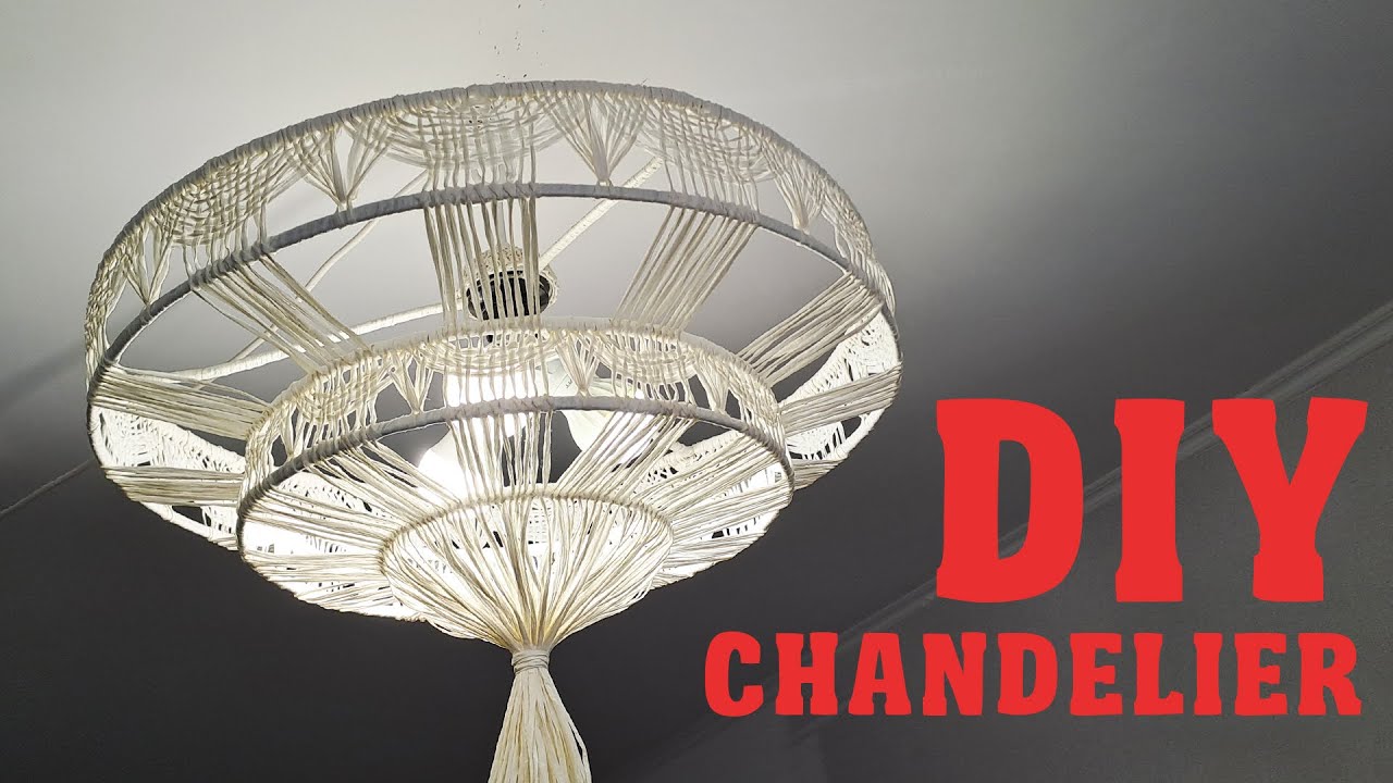 Home Decor Idea - A chandelier made of raffia and wire! / DIY