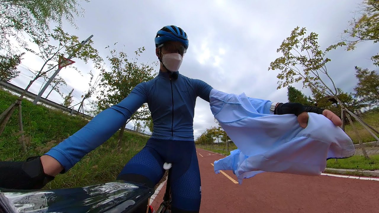 Cycling South Korea, In-Between Moment