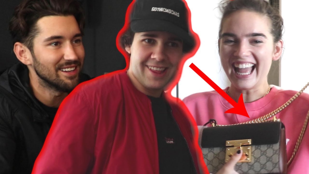 SURPRISING BEST FRIENDS WITH GUCCI GIFTS!!