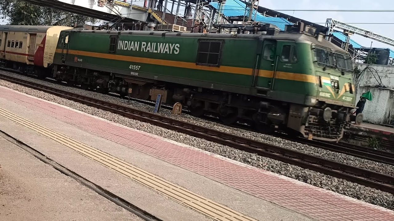 WAP-9 Loco Engine | Express Train | Indian Railways❣️| #expresstrain #railway #highspeed #indianrail