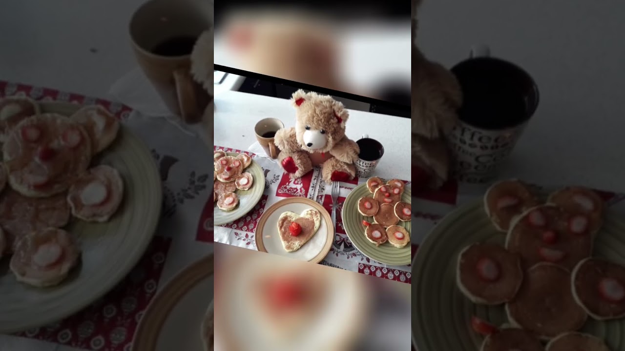 Desayuno de mamá osa para bebés osos 
