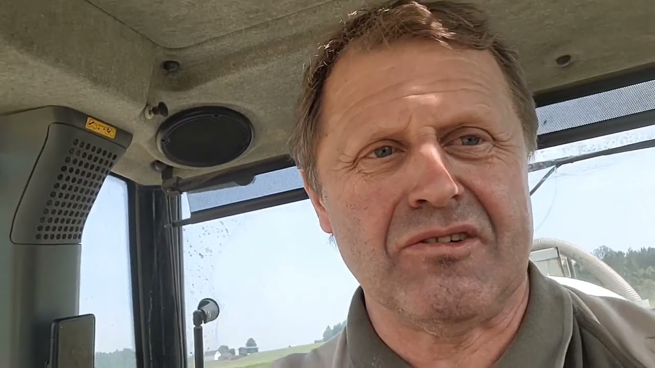 Gülle in den Maisbestand fahren. Update Sojabohnen