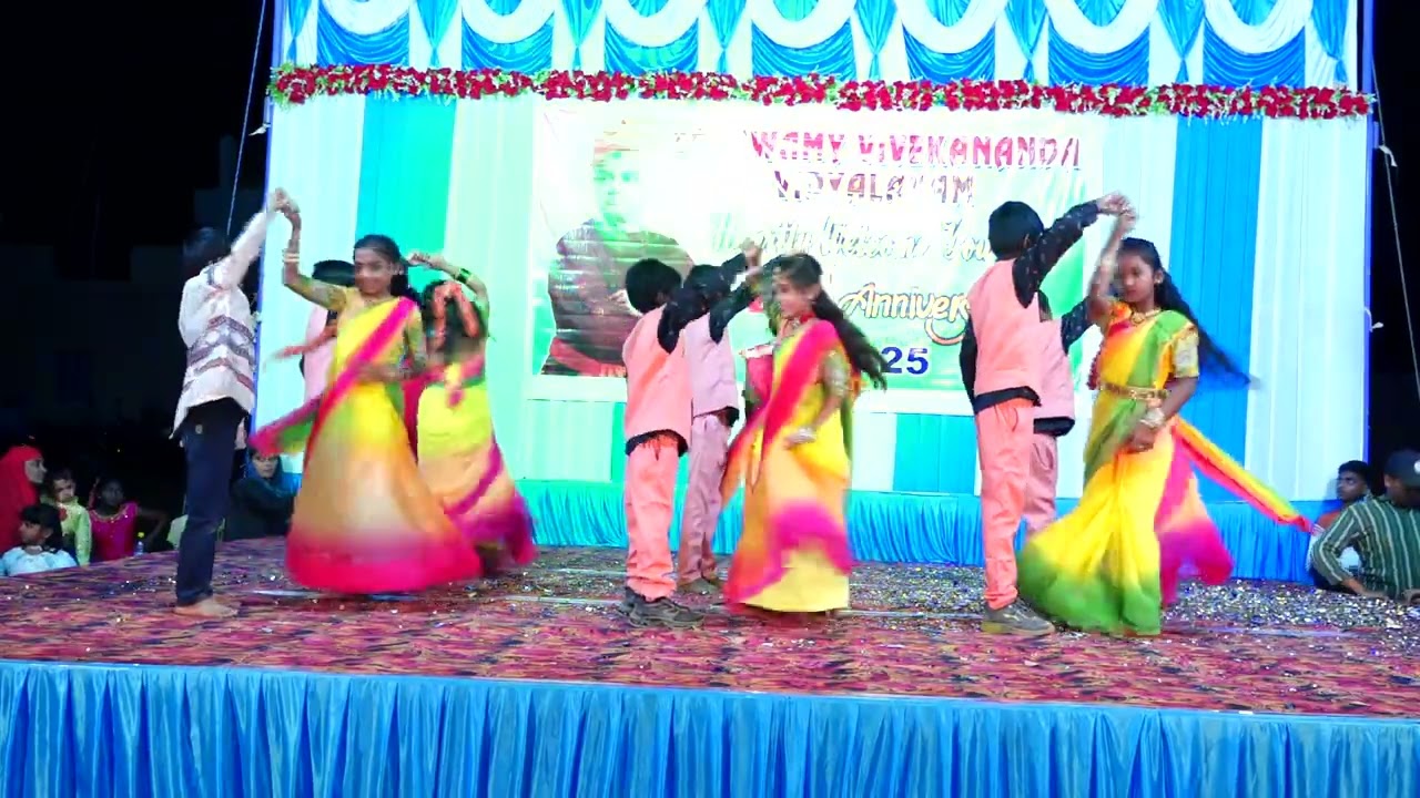 SRI SWAMY VIVEKANANDA VIDYALAYAM 23rd Anniversary Celebrations - 3rd Class Duet Performance