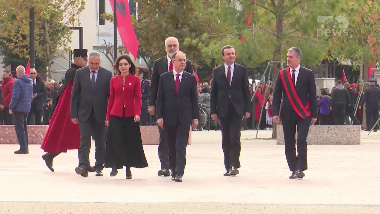 Top News/ Festohet Dita e Flamurit! Politika urime për Pavarësinë e Shqipërisë