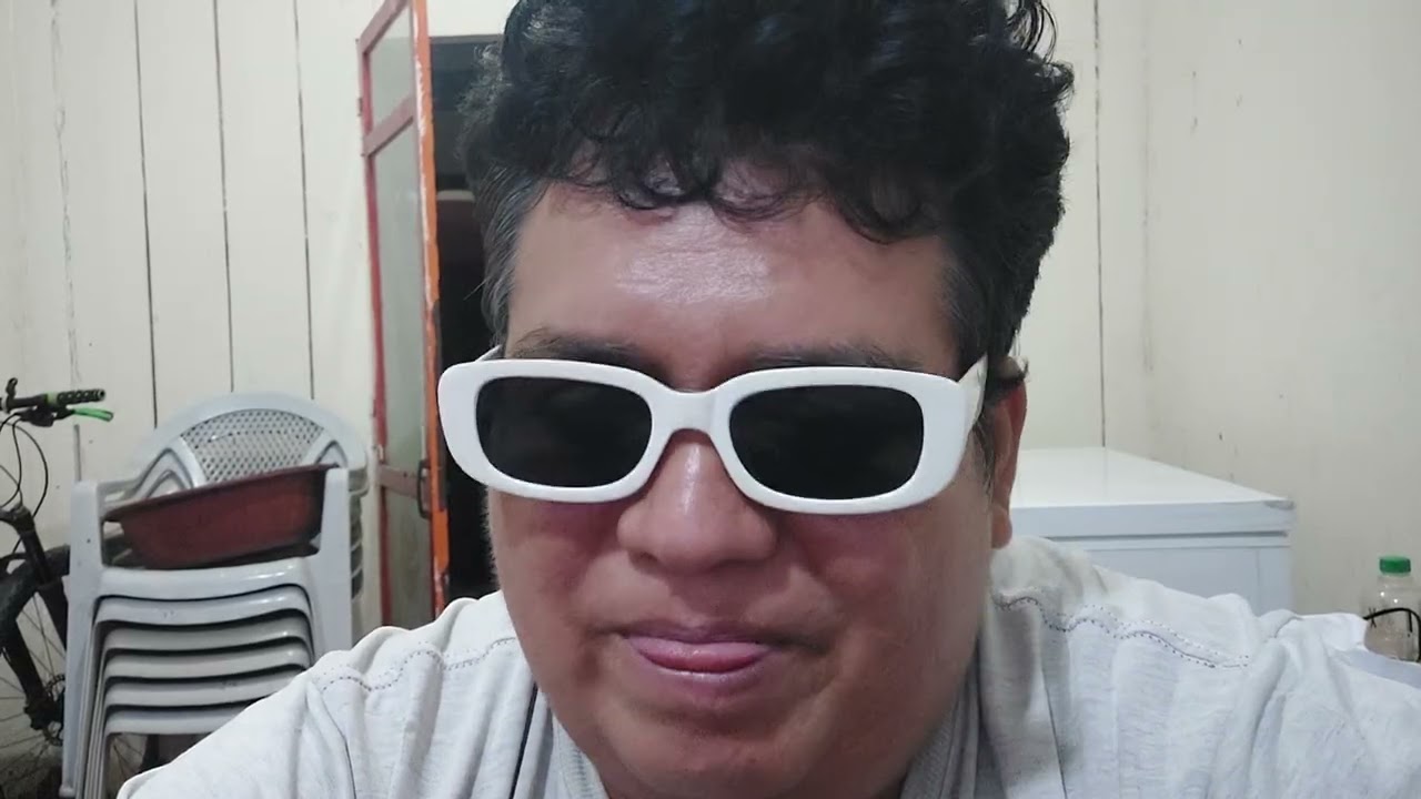 Lvchy rebela información secret4 del marido y se la da a monajillo 