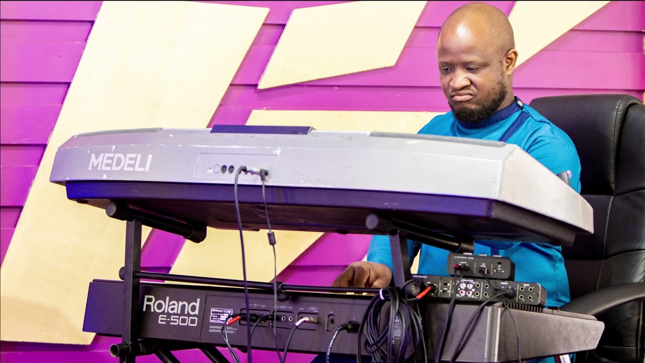 Sihle Inkosana Shabalala - Nkulunkulu Munye