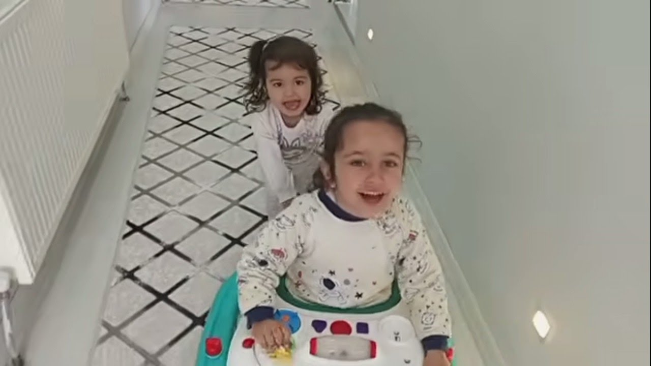 ALYA BEBEK OLDU! 1 GÜN BOYUNCA BEBEK GİBİ BAKTIK!ALYA ERVA BEBEK KAVGASI YAPTI!#funny#funnyvideo