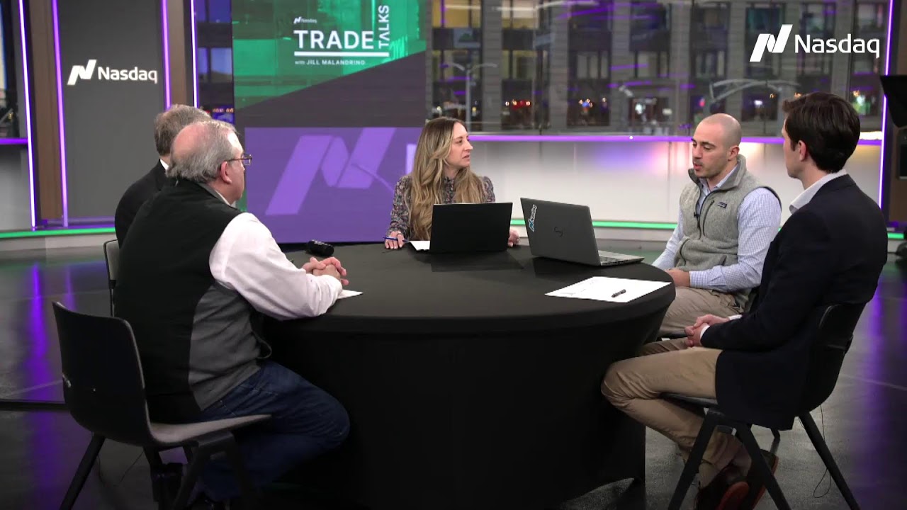 The Divergence Between Small- vs Large-Cap Performance and the Nasdaq Composite Versus Nasdaq-100