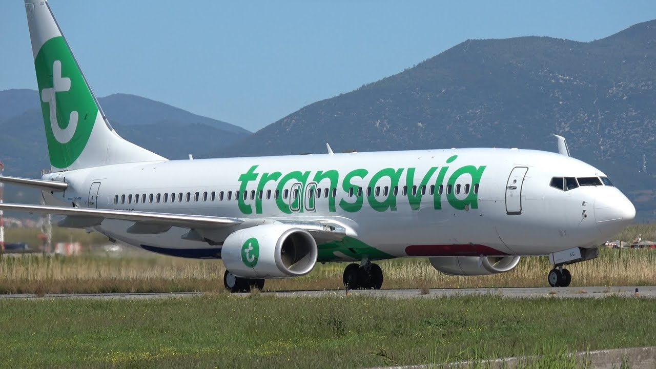 Plane Spotting at Kalamata Airport (KLX) | Morning Action | April 2023