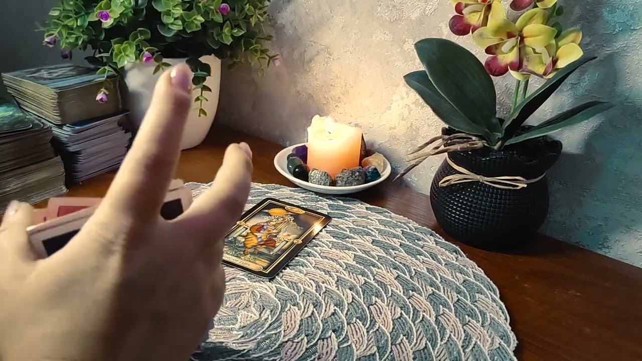 🔮💖Его истинное отношение к вам⁉️ Расклад таро на 4 Короля🤗🫶