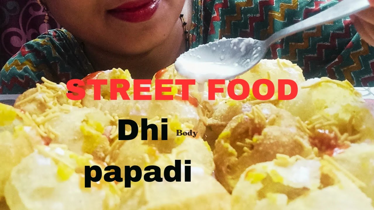 Indian Street Food 😋Eating Dhi Papdi (Phuchka)