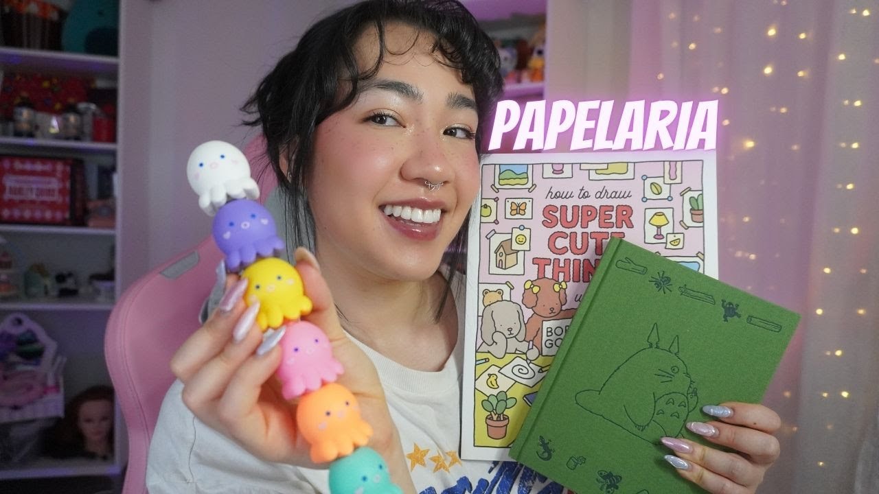 ASMR POV: LOJA DE PAPELARIA (Descrevendo Objetos, Canetinhas, Cadernos e mais)