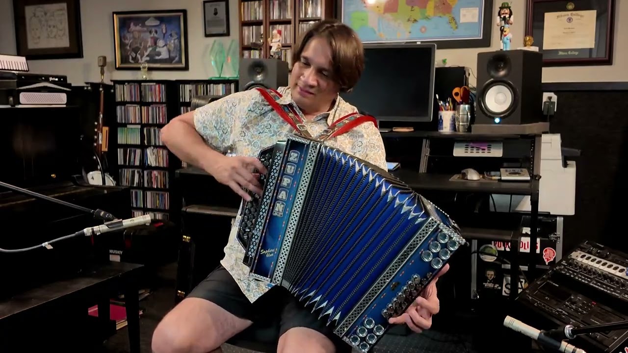 Deželica sonca in grozdja - Alex Meixner on a Zupan Button Accordion