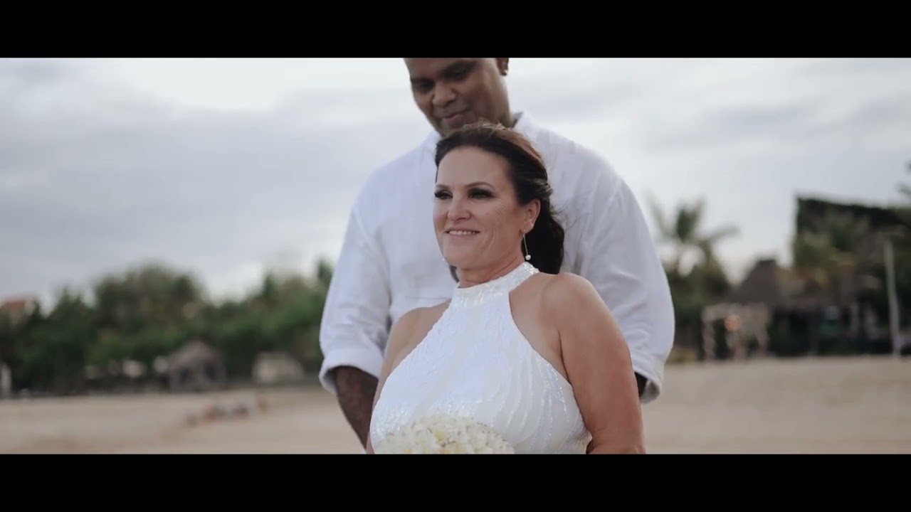 Nusa Dua Beach Wedding_BaliWeddingButler_Jacquie&Nigel_250525_IntimateWeddingBali_BaliBrides