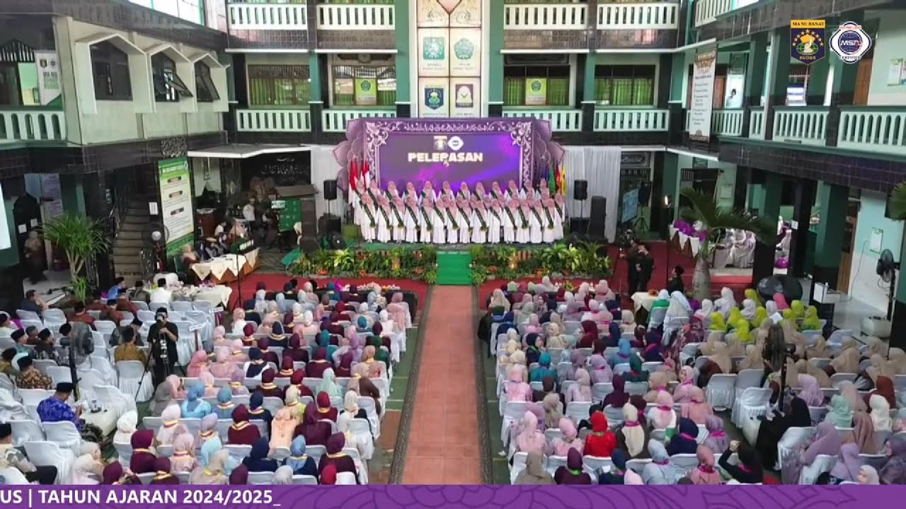 PERSEMBAHAN PESERTA DIDIK KELAS XII MA NU BANAT KUDUS TAHUN 2025