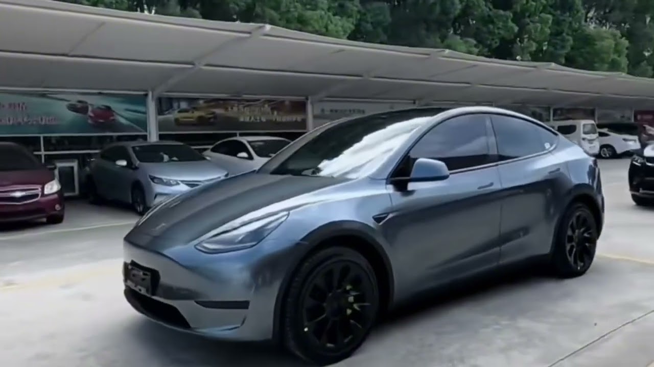 CAXVINYL Factory PET Designo Graphite Car Wrap Install Case