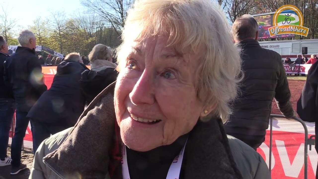 Interview met Oma van Puck Pieterse CX Beekse Bergen 2022
