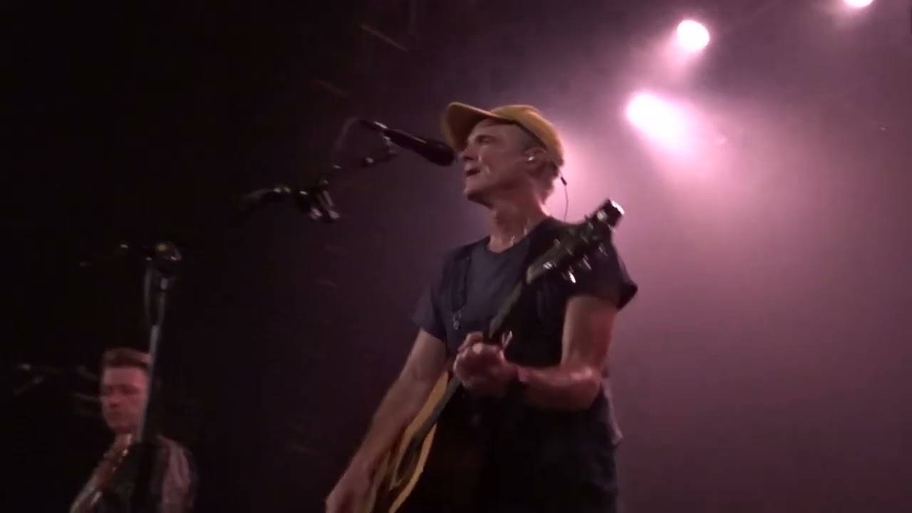 Travis - Closer @ Le Trianon (Paris)