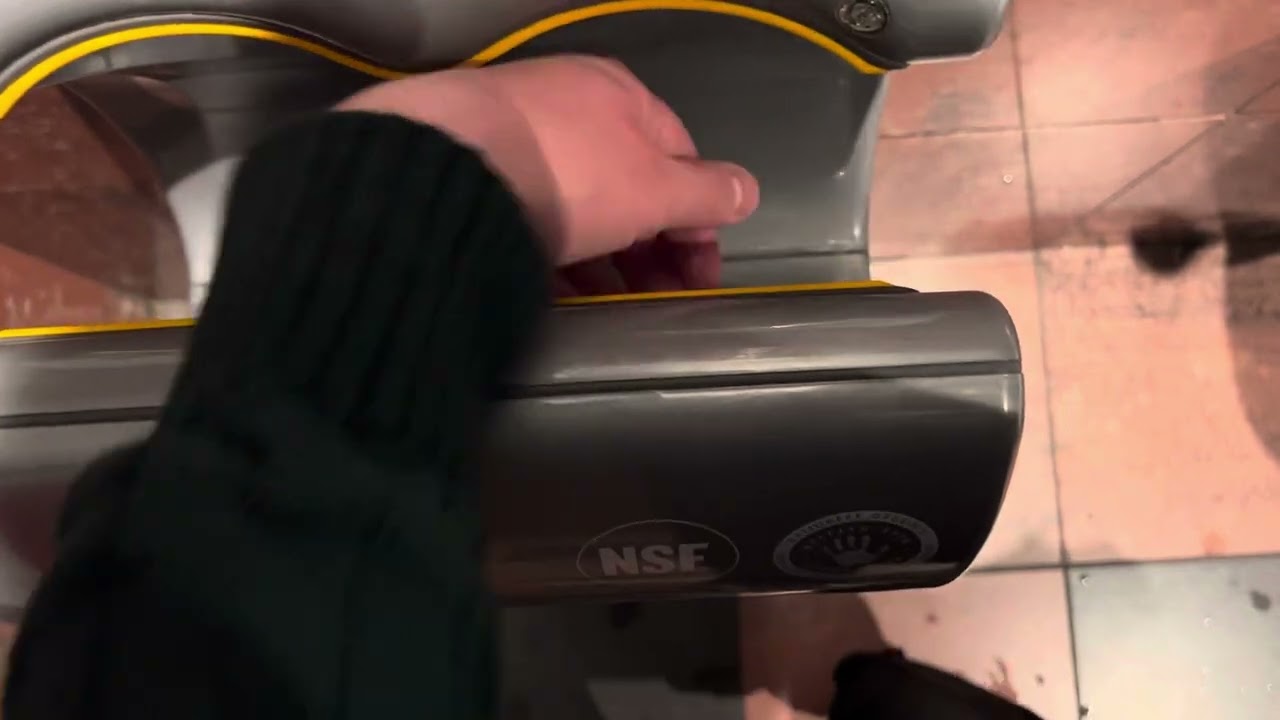 One Now Replaced | Dyson Airblade AB03 hand dryers: @Movies, Dundrum 🚹 and 🚻♿️2 and 3 | Floor -1