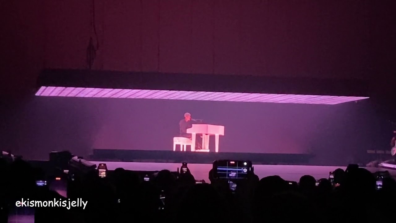 Justin Bieber - Peaches | Justice World Tour