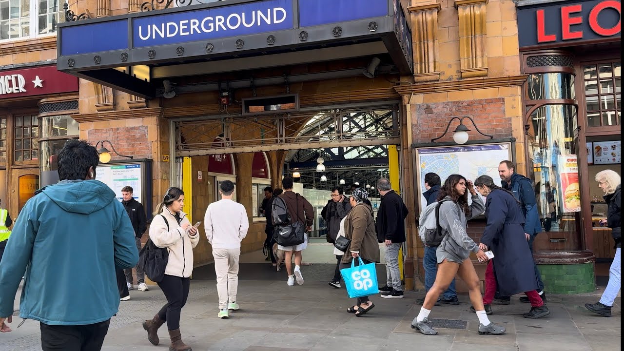 London Walk 🇬🇧 Earls Court Hight Street oct 2024
